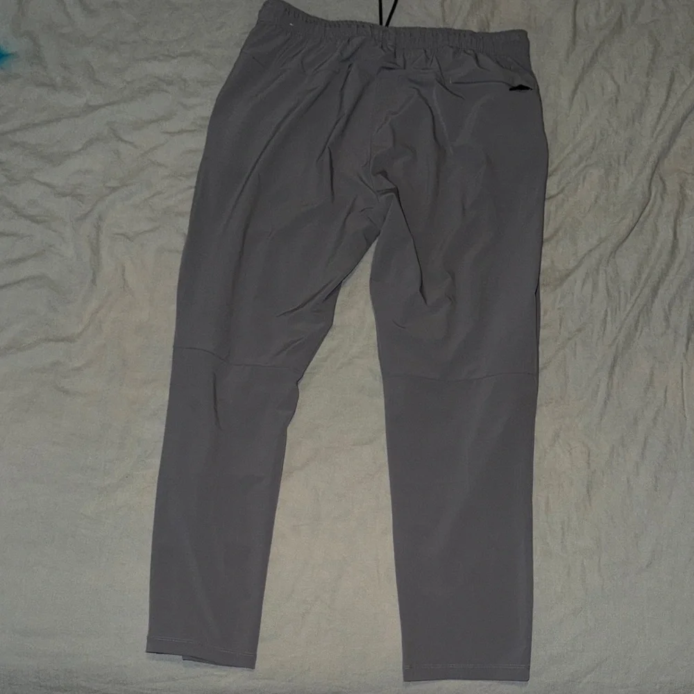 Nike Men's Light Gray Windbreaker Jacket and Pants - Picture 11 of 13